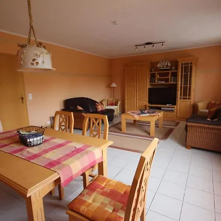 Feriehus Ferienhaus Fur 5 Personen Ca 100 M In Gromitz, Ostseekuste Deutschland Kreis Ostholstein *